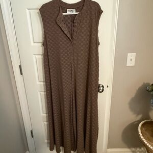 Selling lots of shoes, tops and jumpsuits! Various sizes and styles!!